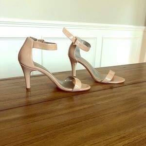 Style and Co. high heel shoes
